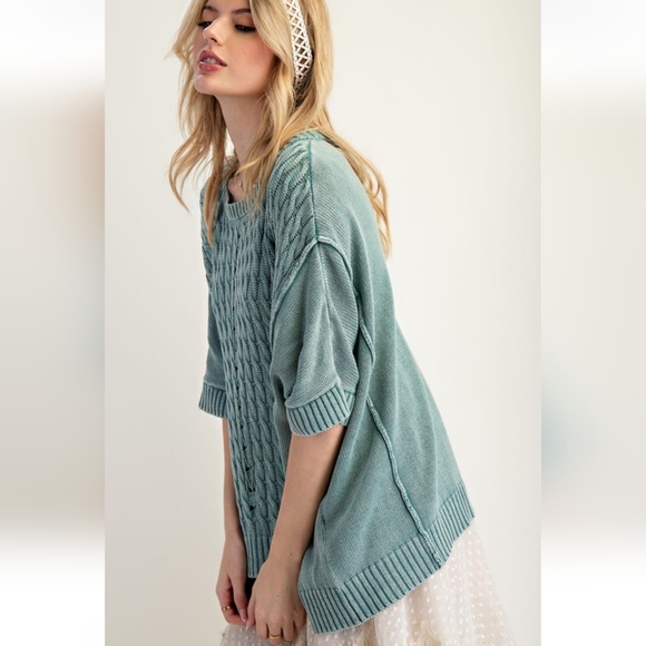 New Easel Cable Knit Short Sleave Sweater Pullover - Picture 2 of 5